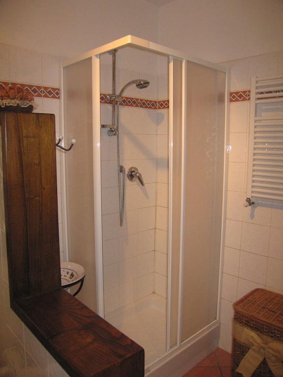 Il Sorriso Dei Monti Bed & Breakfast Orvinio Exterior photo